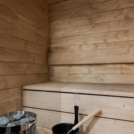 Convenient For 6 With Sauna